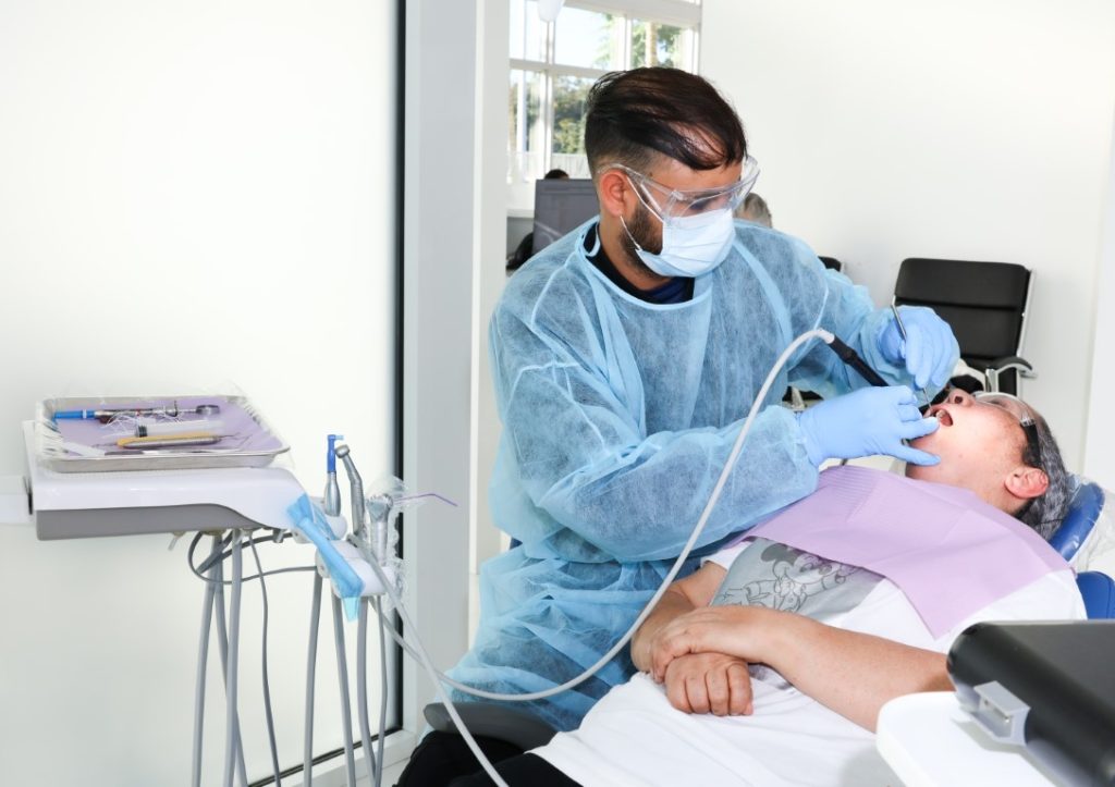 Best smile design for an oval face shape