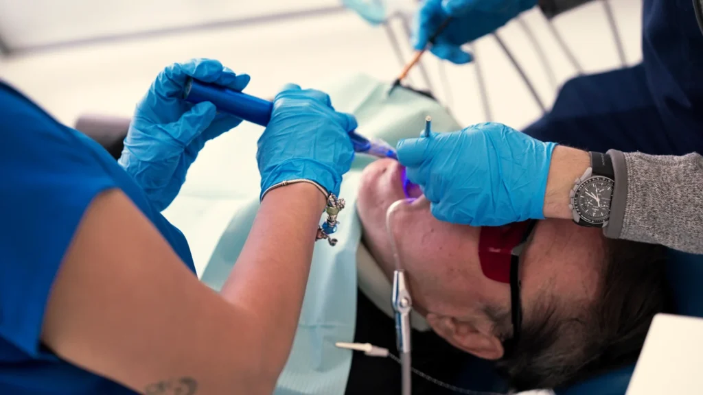 Home 2 Cosmetic treatment close-up at Metropolitan Smile Design