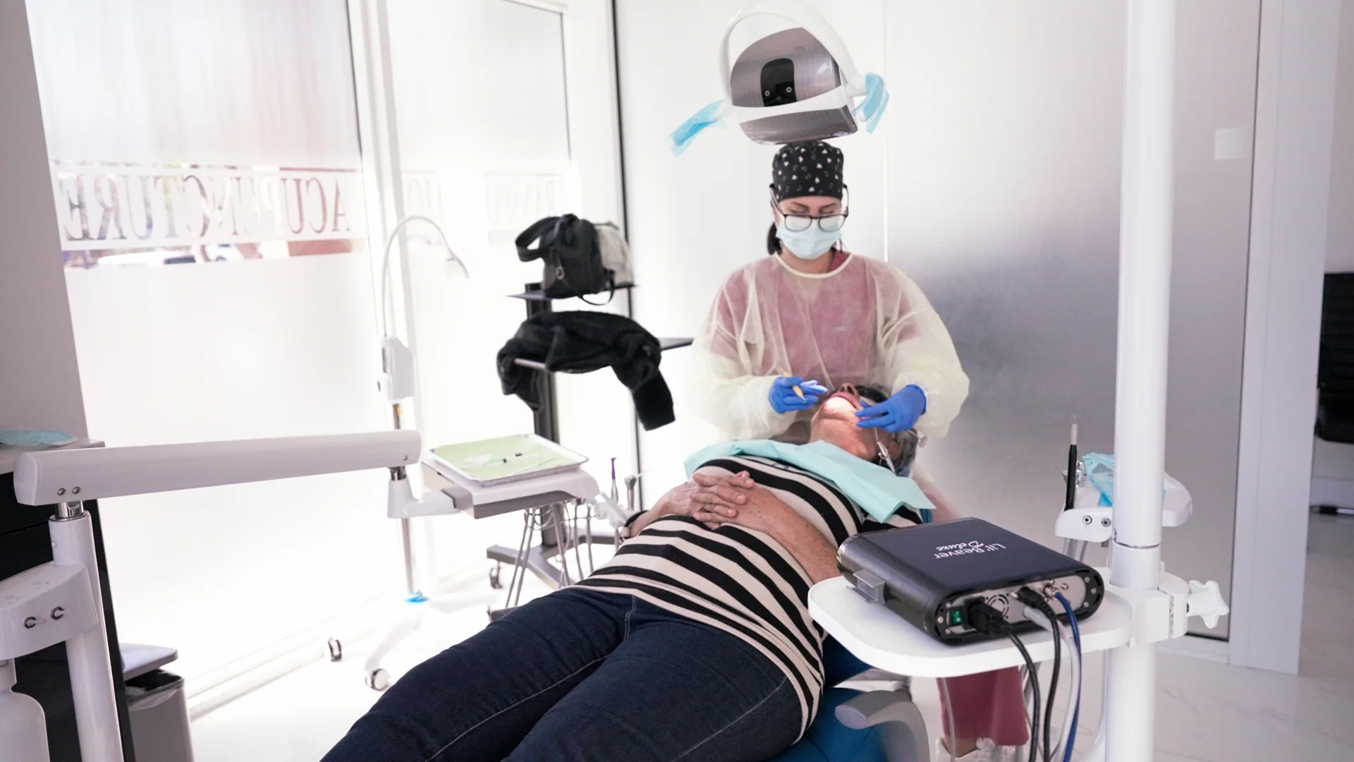 Dental operatory with natural light at Metropolitan Smile Design, Tamarac FL